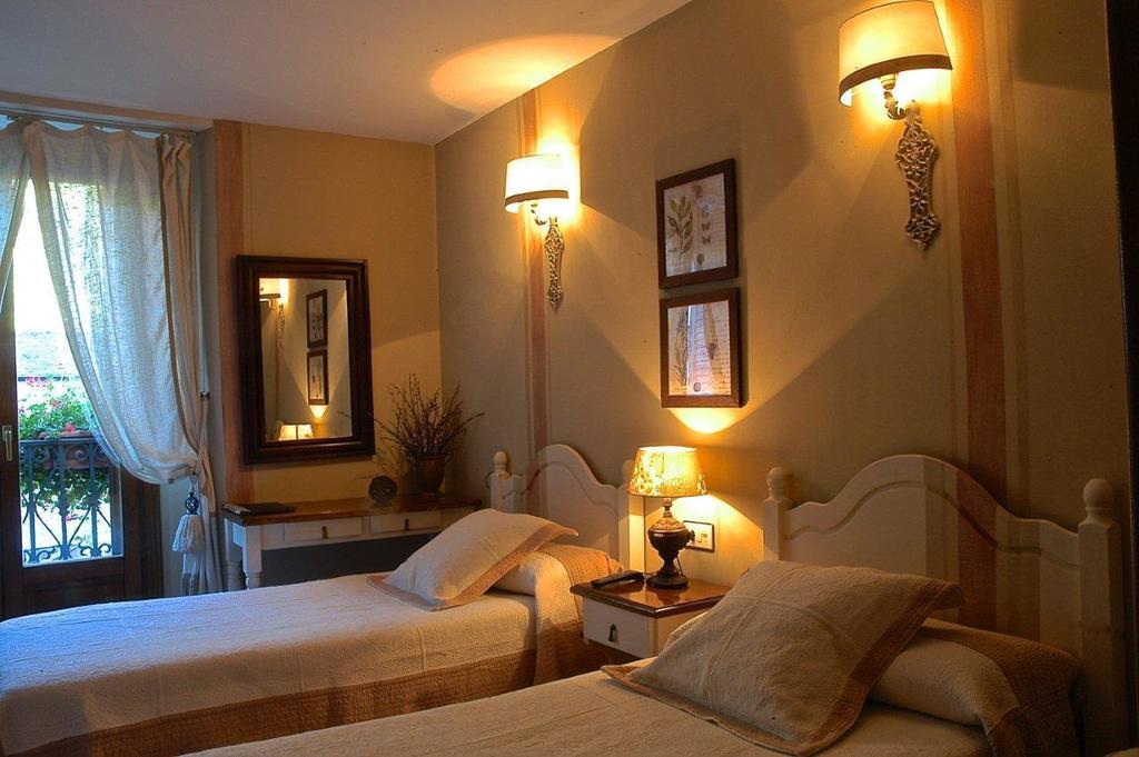 Hotel Casa Frauca Sarvisé Cameră foto