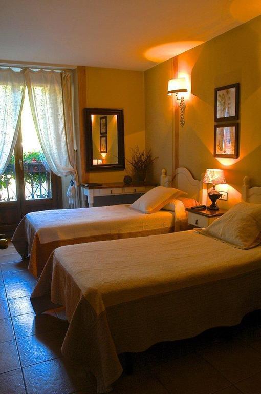 Hotel Casa Frauca Sarvisé Cameră foto